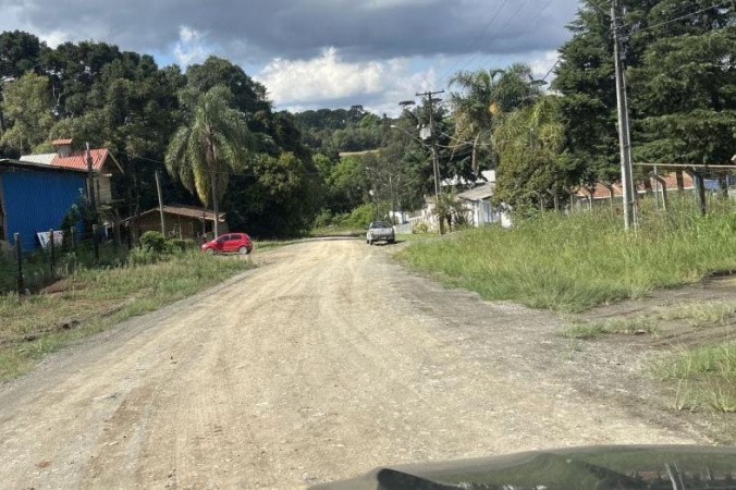Irati investe na pavimentação das ruas do Condomínio Industrial