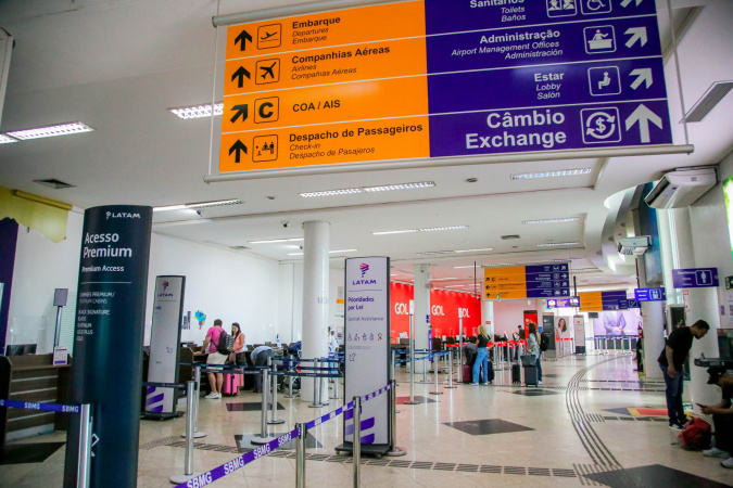 Carnaval aumenta 12% o movimento nos aeroportos do Paraná
