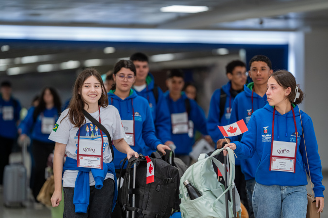 Ganhando o mundo 2026 inicia intercâmbio para o Canadá com 20 estudantes do Paraná