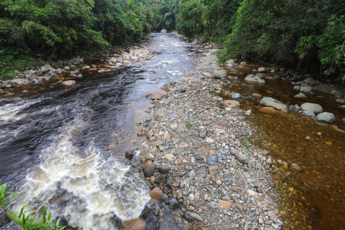 Cabeça d'água: orientações essenciais para segurança em rios e cachoeiras no Paraná