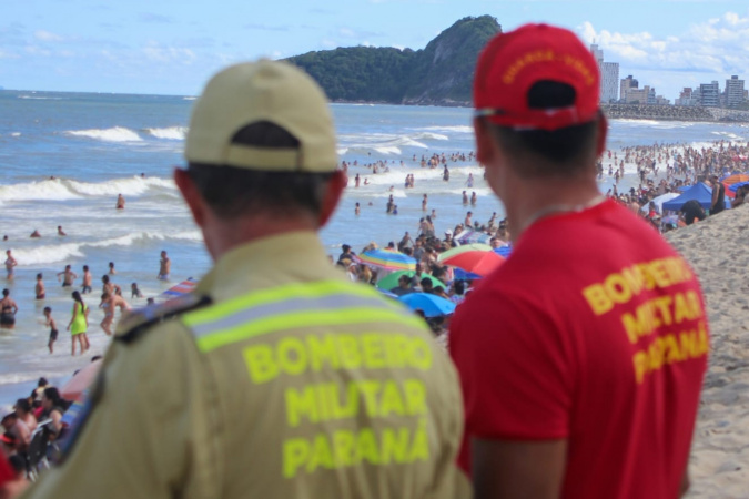 Corpo de bombeiros intensifica atendimentos no Litoral do Paraná no verão 2026
