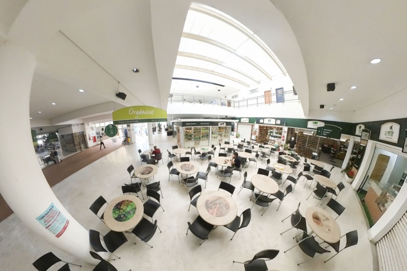 Setor de orgânicos do Mercado Municipal de Curitiba completa 17 anos