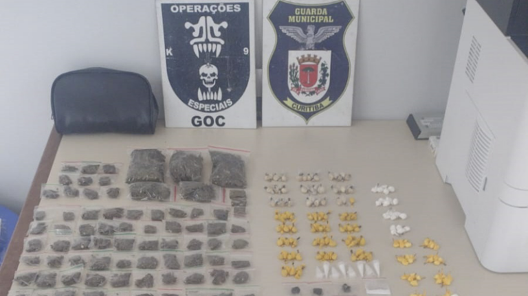 Guarda municipal reforça segurança com apreensão de drogas no Centro de Curitiba