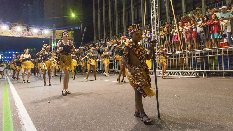 Imperatriz da Liberdade leva releitura do enredo de Oxóssi ao Carnaval de Curitiba 2026