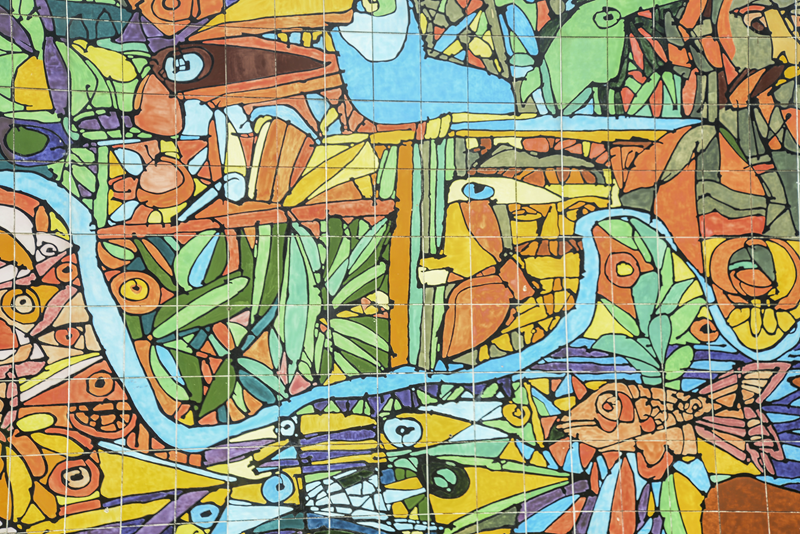 Prefeitura de Curitiba renova pintura histórica e faz manutenção na Praça Rio Iguaçu