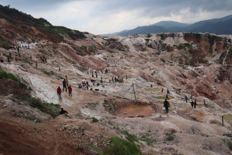 Colapso de mina de coltan deixa pelo menos 200 mortos na República Democrática do Congo