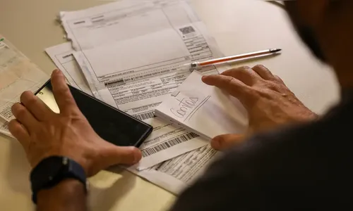 Salário mínimo de R$ 1.621 começa a vigorar e impacta 61,9 milhões de brasileiros