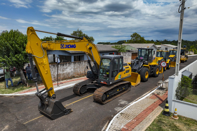 Máquinas agrícolas revolucionam atendimento aos produtores no Centro-Oeste do Paraná