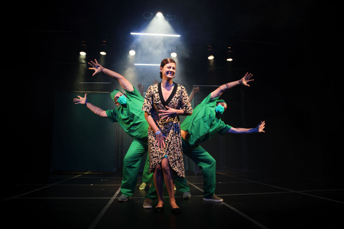 agenda cultural da semana traz despedida do verão maior e teatro cômico