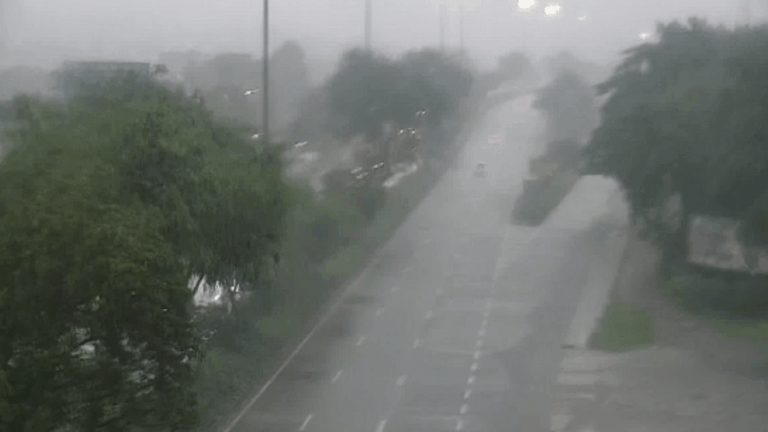 Rio entra em estágio 2 por risco de chuva forte e alagamentos