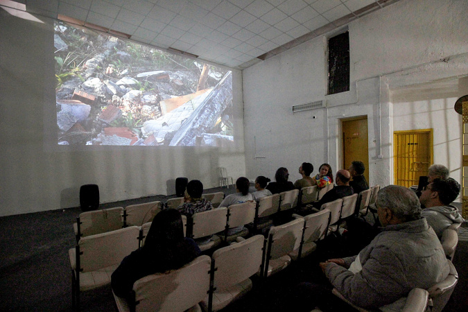 MIS-PR promove visita guiada noturna e mostra filme clássico de terror