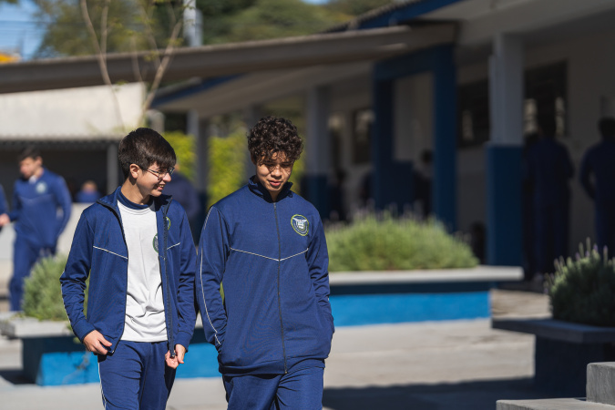 Procura por colégios cívico-militares dobra e fila ultrapassa 20 mil no Paraná