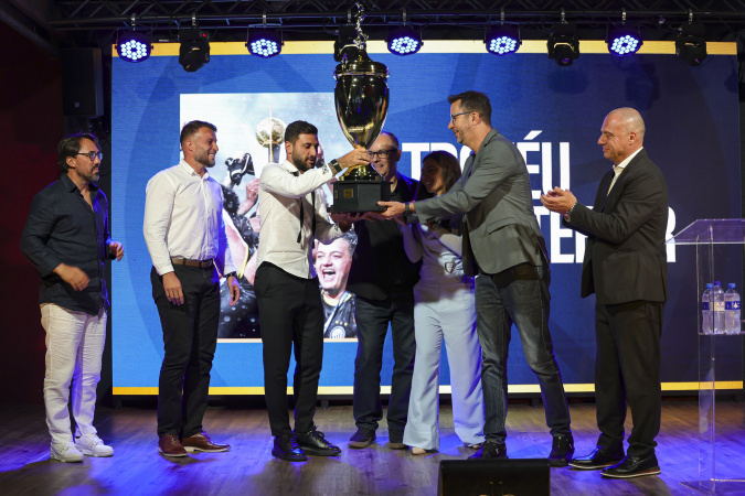 Campeonato paranaense 2026 destaca operário como campeão e revela talentos locais