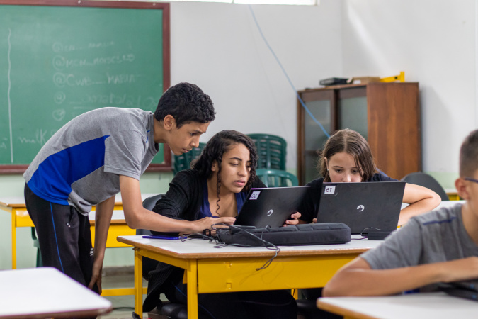 Aprova Paraná divulga resultados provisórios para estudantes universitários