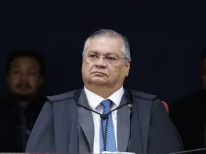 Flávio Dino intensifica combate a penduricalhos e emendas que drenam cofres públicos