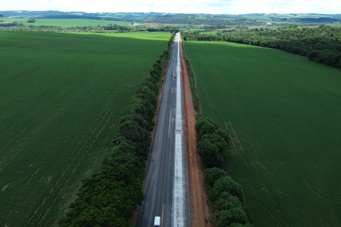 Restauração da pr-151 entre ponta grossa e palmeira avança 33,5% com pavimento em concreto