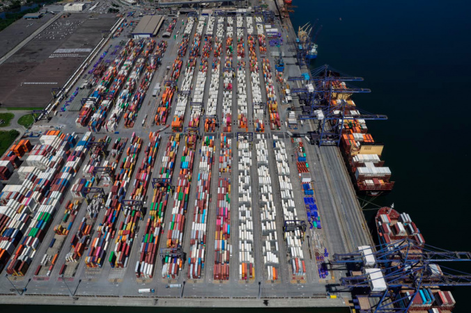 Exportações do Paraná para mercados asiáticos e europeus dobram em 2026