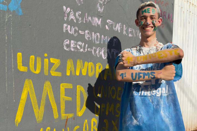 Aluno do Paraná conquista o 1º lugar em medicina após programa de intercâmbio internacional