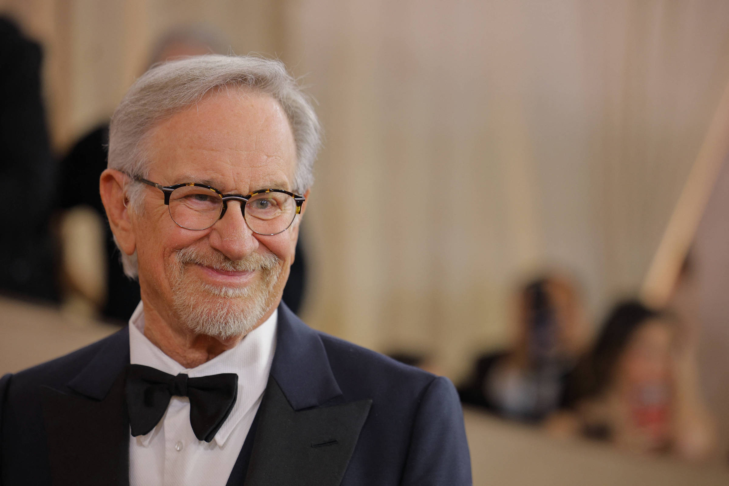 dia d estreia trailer oficial e revela trama de steven spielberg