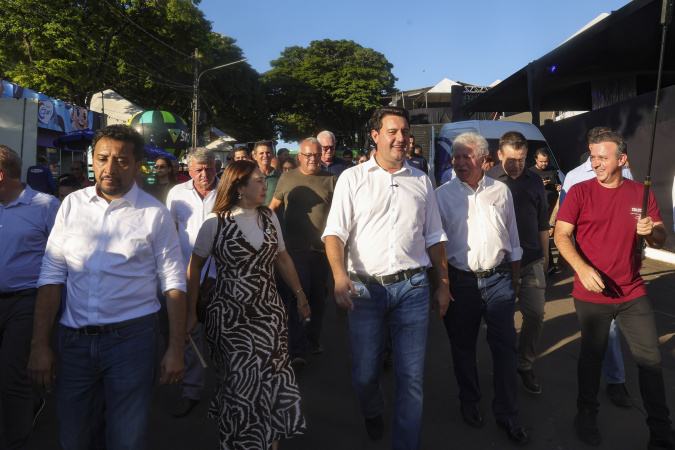 Governo do Paraná reforça apoio ao agronegócio na abertura da ExpoUmuarama